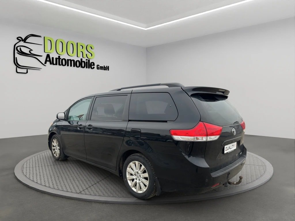TOYOTA Sienna 3.5 A 4WD, Petrol, Second hand / Used, Automatic - 7
