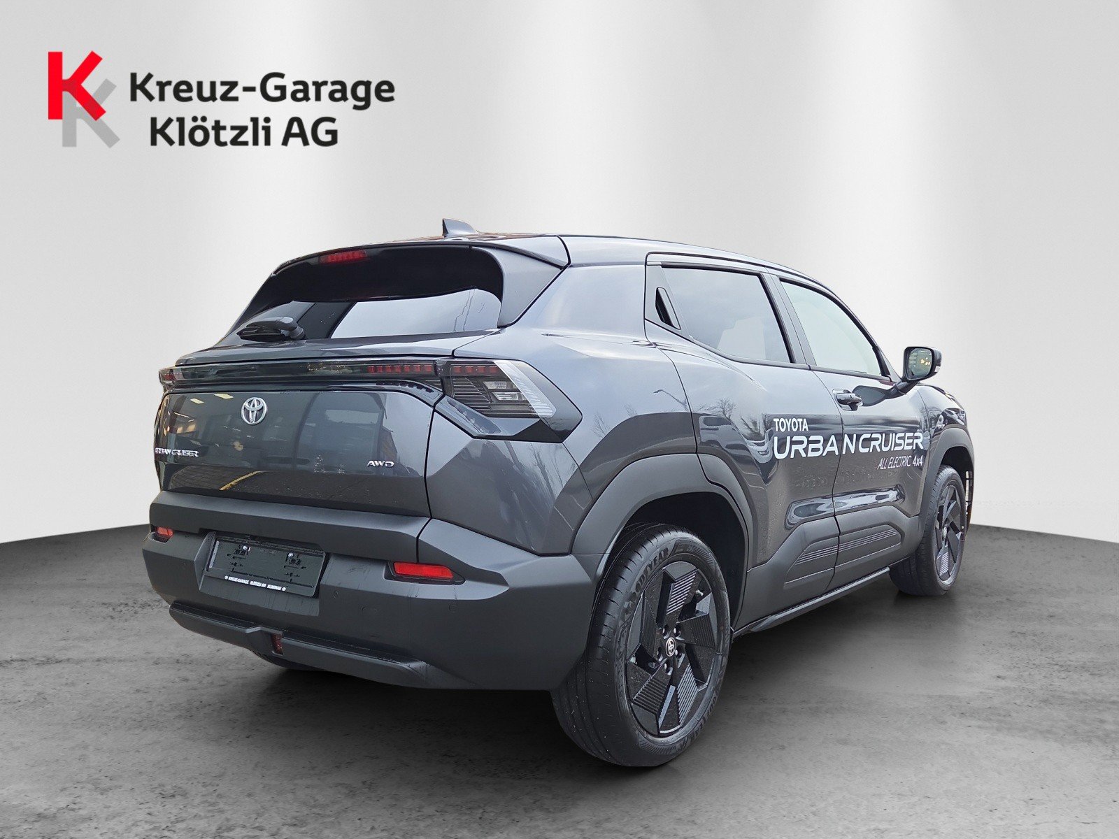 TOYOTA Urban Cruiser 61 kWh Trend AWD, Electric, Ex-demonstrator, Automatic - 3