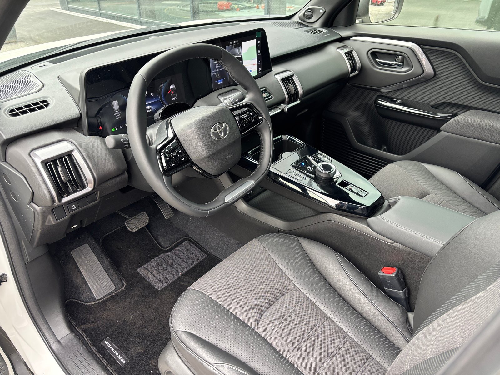 TOYOTA Urban Cruiser 61 kWh Premium AWD, Électrique, Voiture de démonstration, Automatique - 5