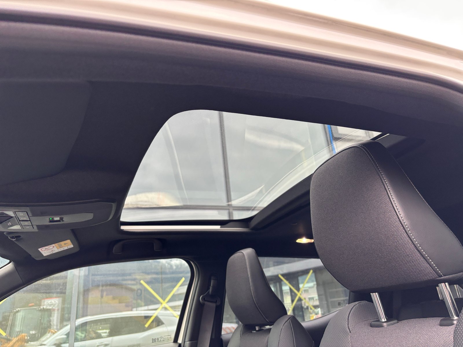 TOYOTA Urban Cruiser 61 kWh Premium AWD, Électrique, Voiture de démonstration, Automatique - 6