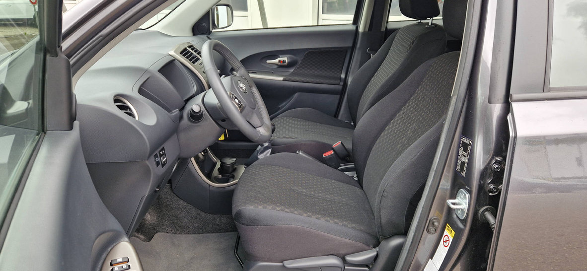 TOYOTA Urban Cruiser 1.33 VVT-i Linea Luna, Benzin, Occasion / Gebraucht, Handschaltung - 5