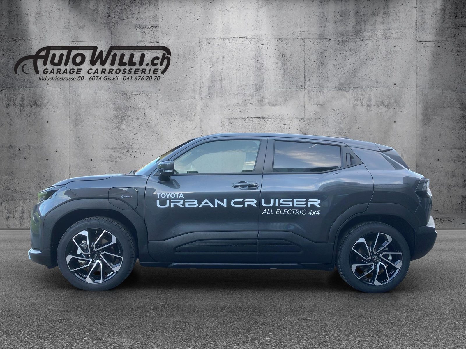 TOYOTA Urban Cruiser Trend, Electric, New car, Automatic - 3