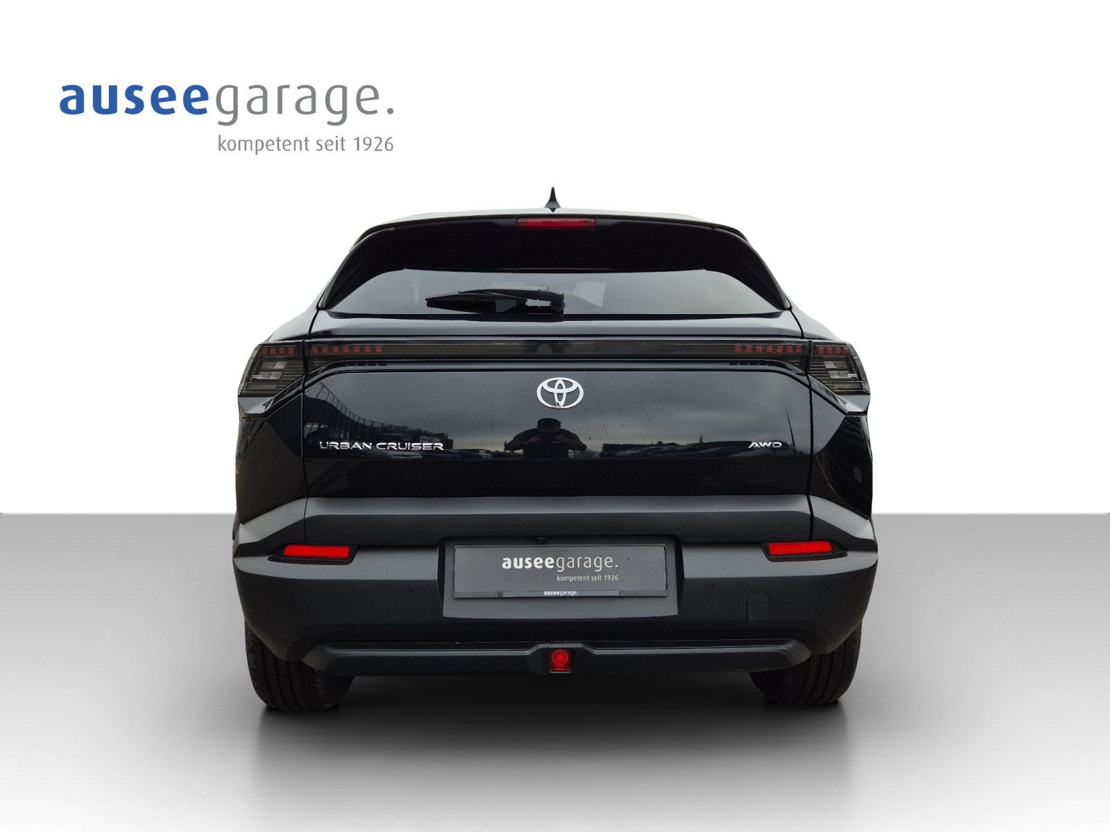 TOYOTA Urban Cruiser Trend AWD, Electric, New car, Automatic - 4