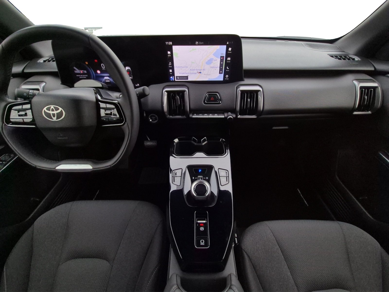TOYOTA Urban Cruiser Trend AWD, Electric, New car, Automatic - 7