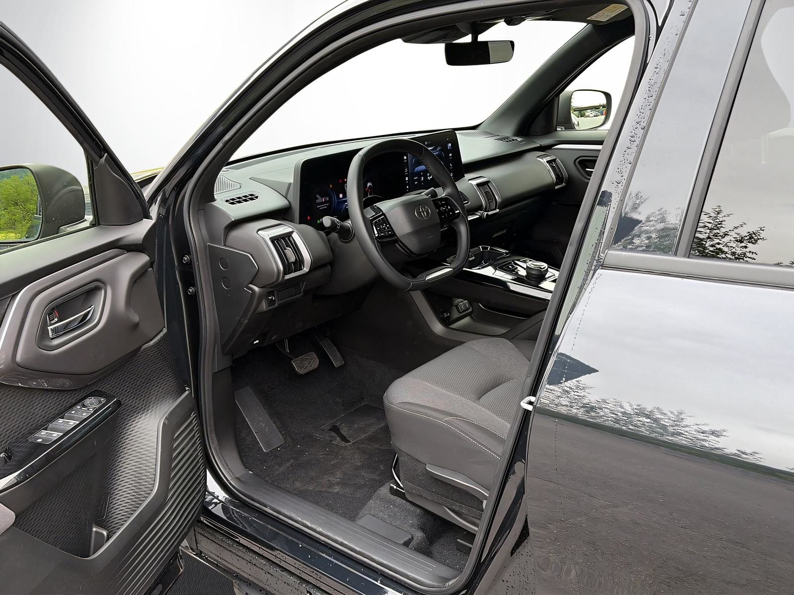 TOYOTA Urban Cruiser Trend AWD, Électrique, Voiture nouvelle, Automatique - 7