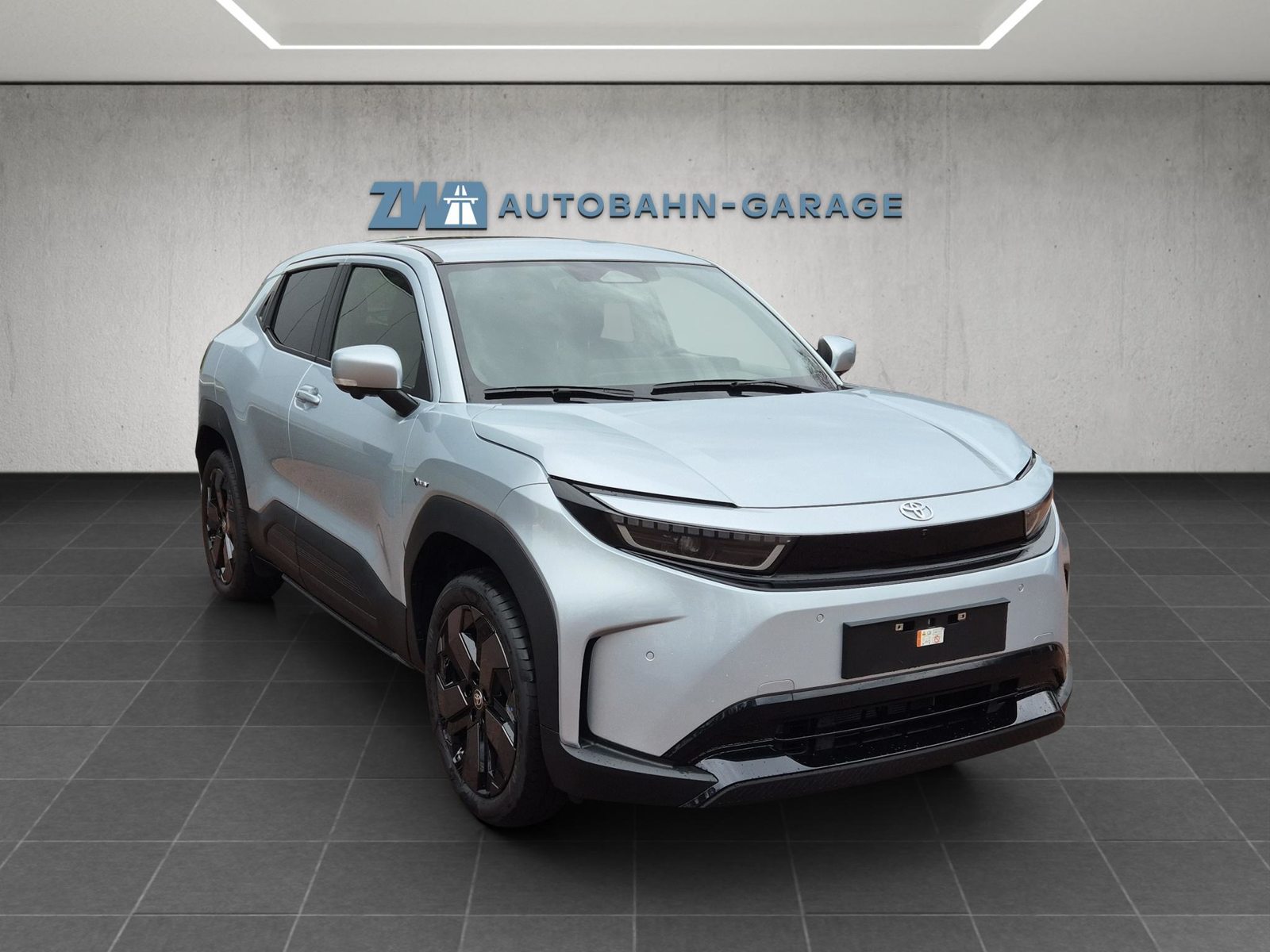TOYOTA Urban Cruiser Premium AWD, Elektro, Neuwagen, Automatik - 7