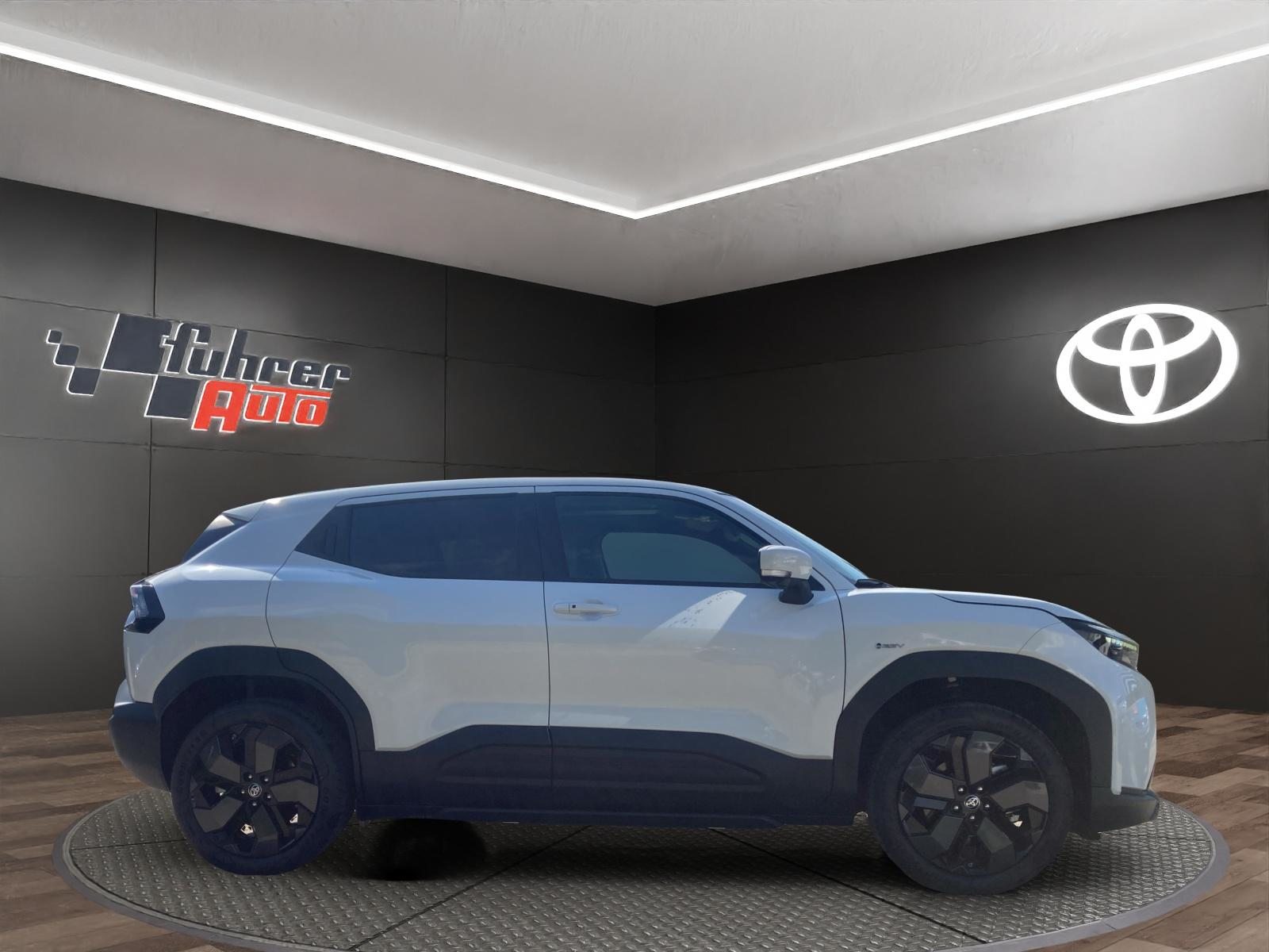 TOYOTA Urban Cruiser Premium AWD, Elektro, Neuwagen, Automatik - 3
