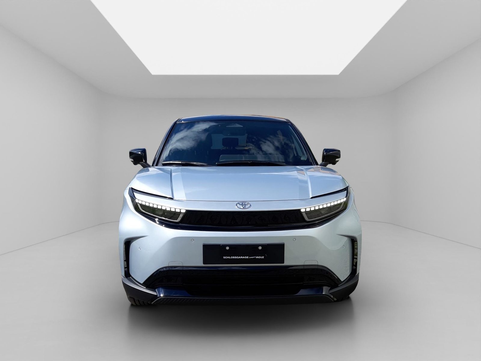 TOYOTA Urban Cruiser Premium AWD, Elektro, Neuwagen, Automatik - 2