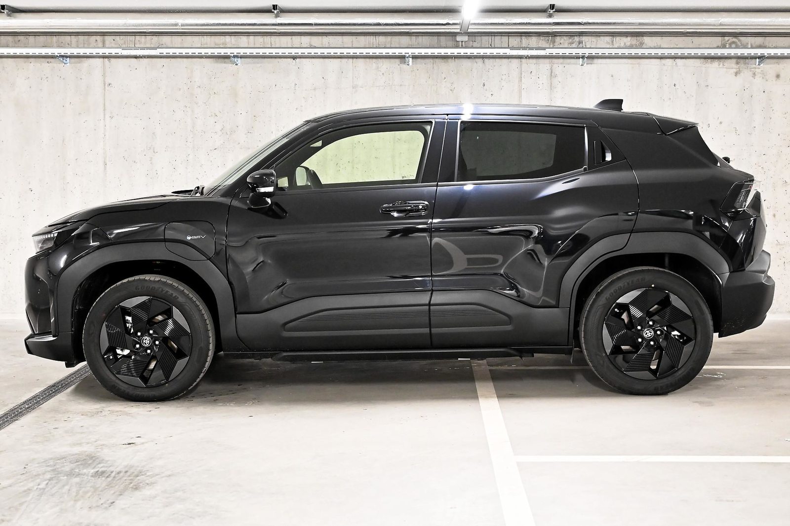 TOYOTA Urban Cruiser Trend AWD, Électrique, Voiture nouvelle, Automatique - 4