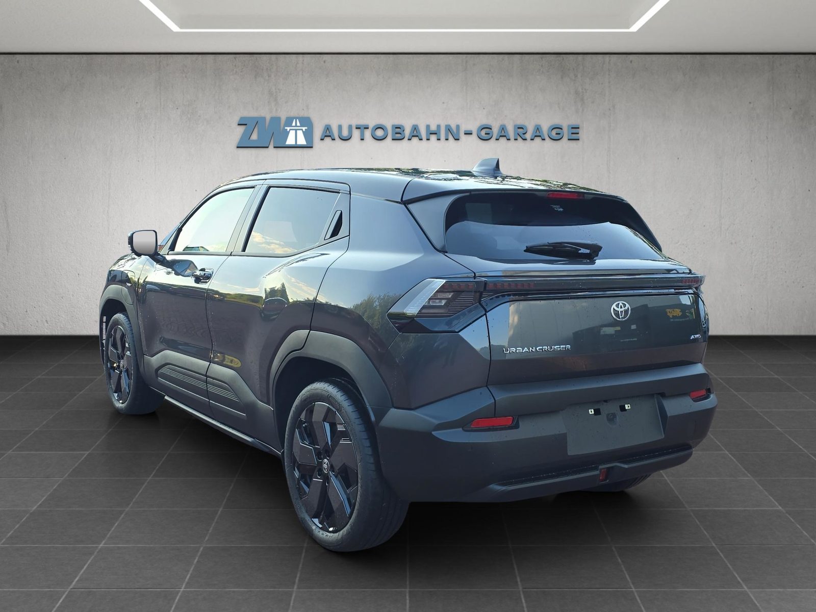 TOYOTA Urban Cruiser Premium AWD, Elektro, Neuwagen, Automatik - 3
