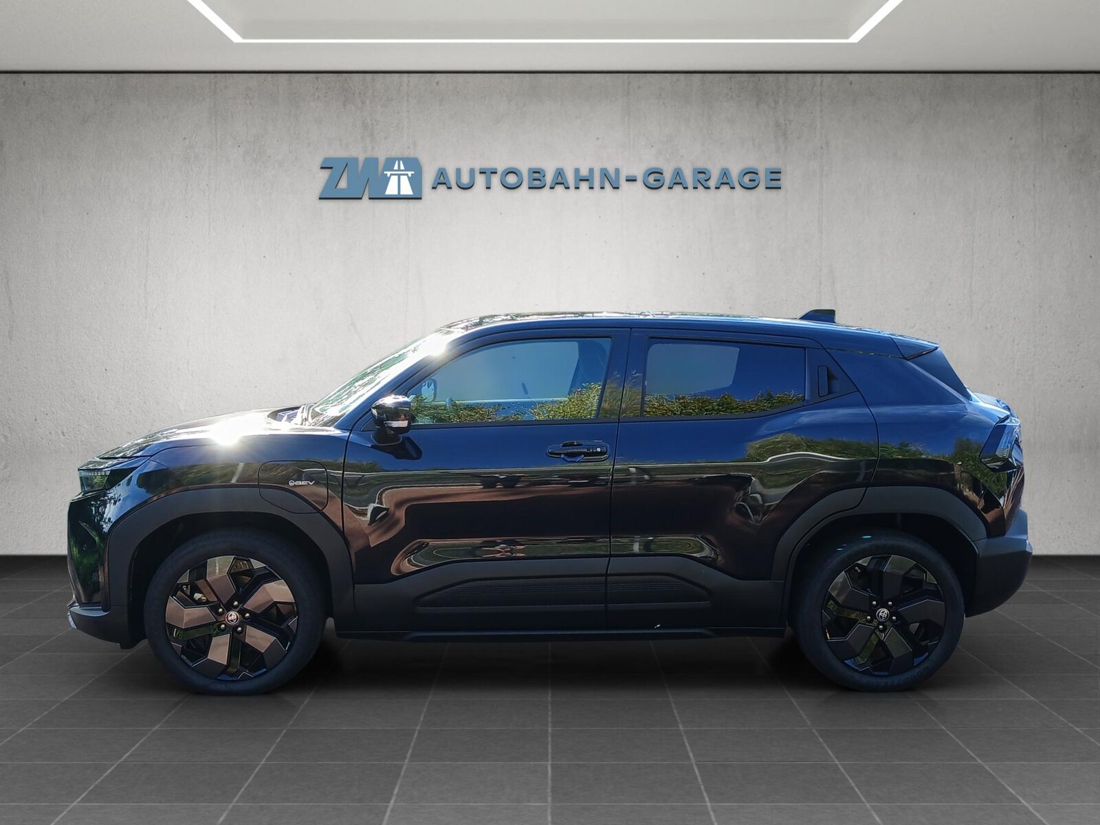 TOYOTA Urban Cruiser Premium AWD, Elettrica, Auto nuove, Automatico - 2
