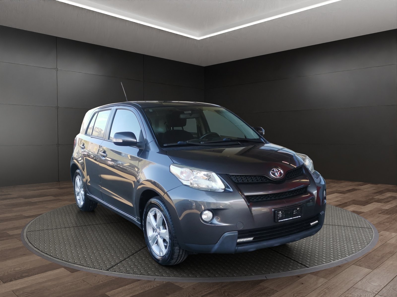 TOYOTA UrbanCruiser 1.4 D-4D Linea Terra 4WD