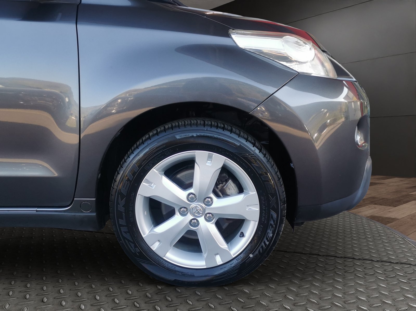 TOYOTA UrbanCruiser 1.4 D-4D Linea Terra 4WD, Diesel, Occasion / Utilisé, Manuelle - 4