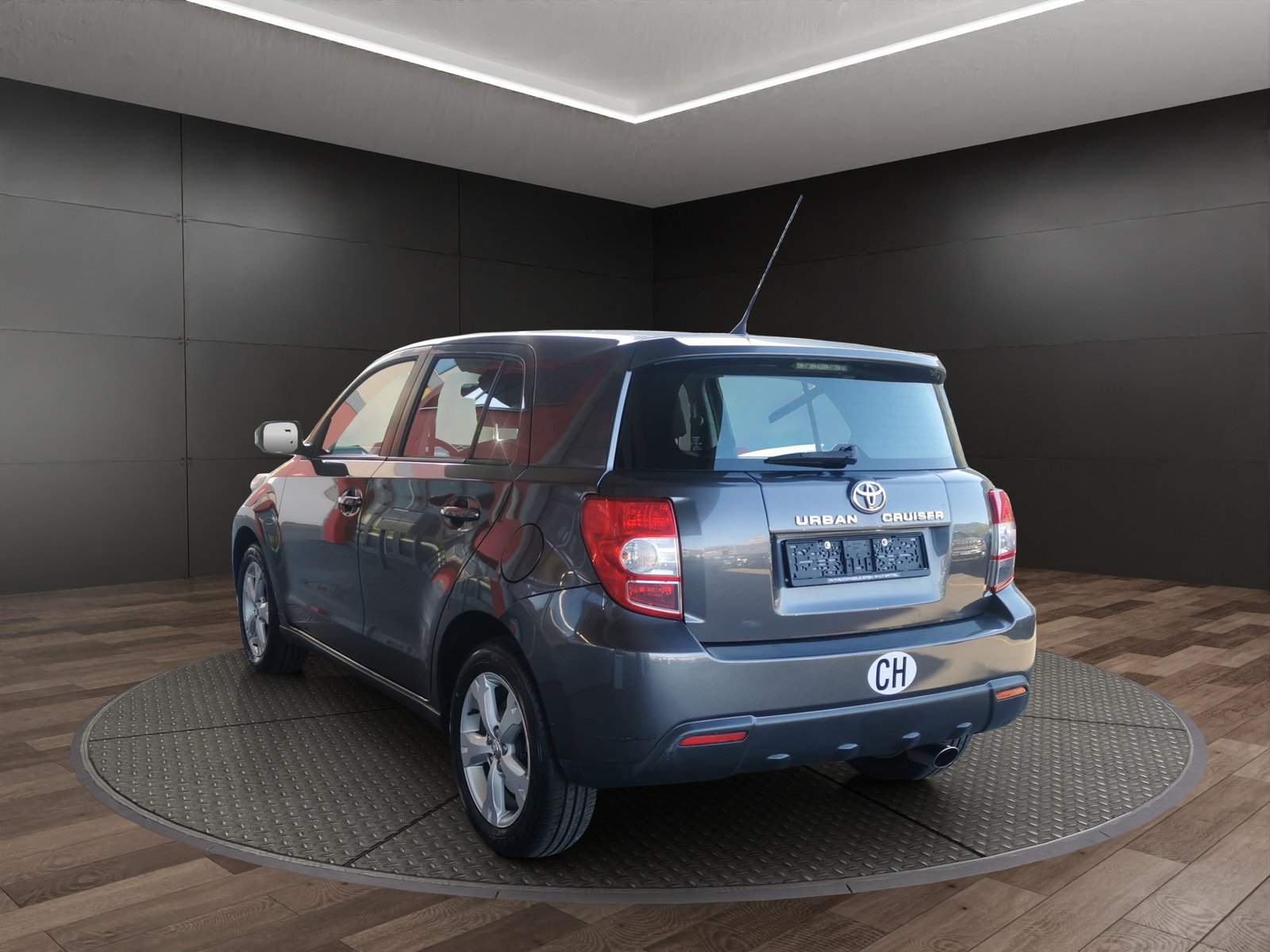 TOYOTA UrbanCruiser 1.4 D-4D Linea Terra 4WD, Diesel, Occasion / Utilisé, Manuelle - 7