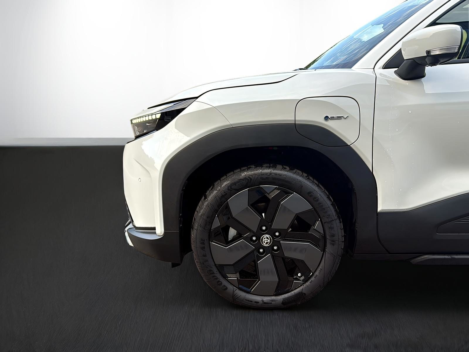 TOYOTA Urban Cruiser Premium AWD, Électrique, Occasion / Utilisé, Automatique - 4