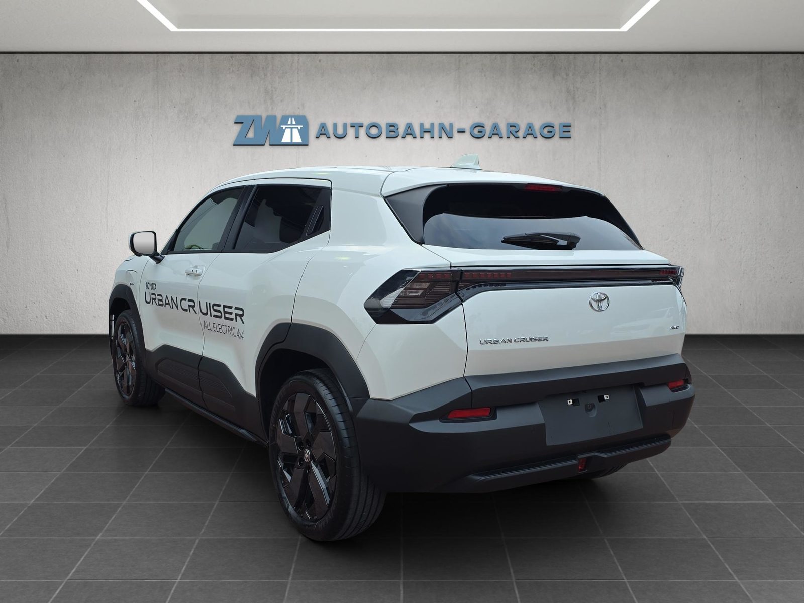 TOYOTA Urban Cruiser Premium AWD, Elettrica, Auto dimostrativa, Automatico - 3