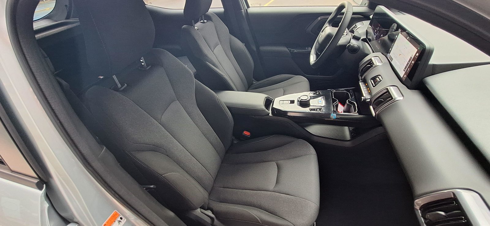 TOYOTA Urban Cruiser Comfort, Electric, Ex-demonstrator, Automatic - 6