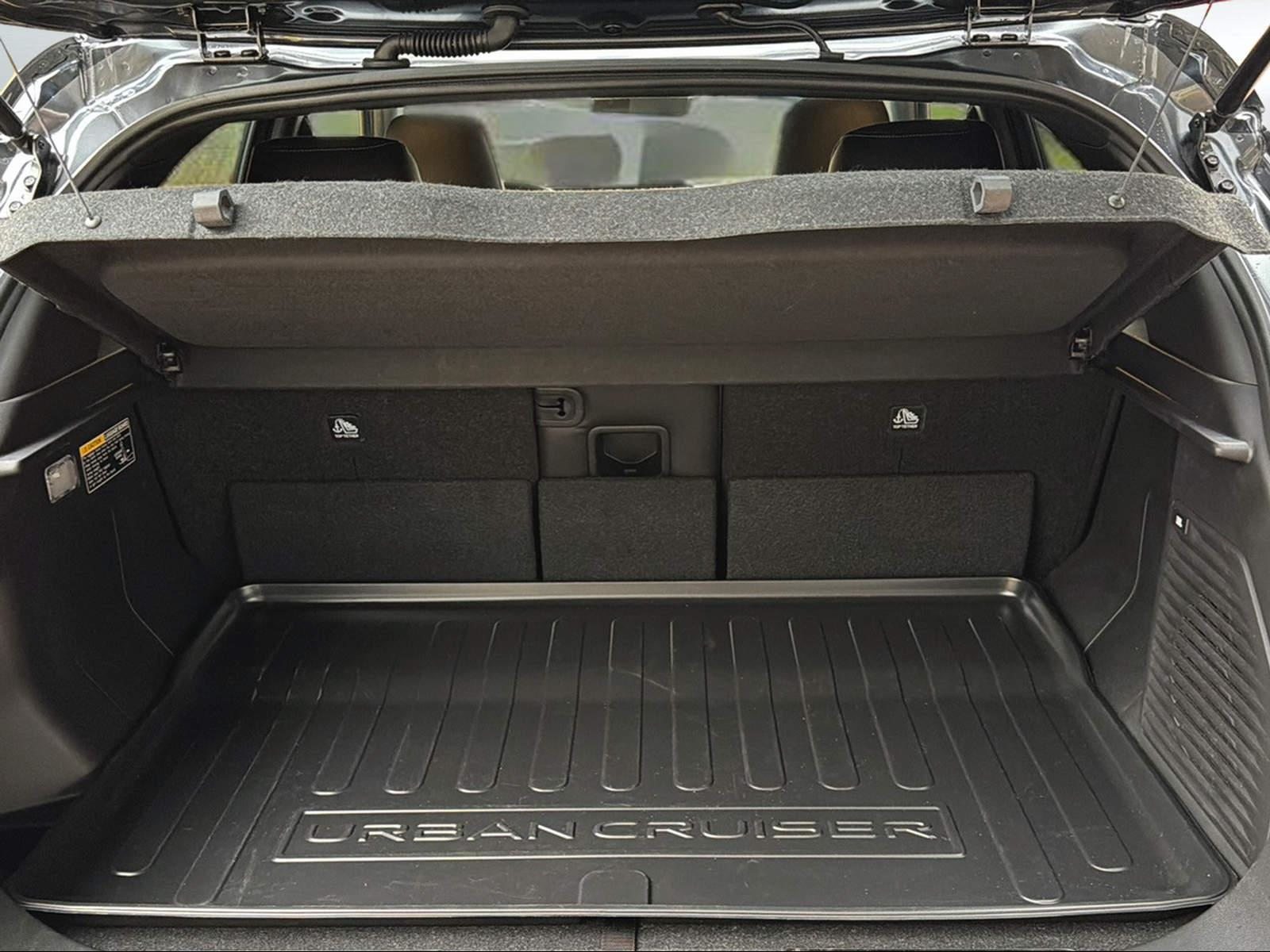 TOYOTA Urban Cruiser Premium AWD, Elektro, Vorführwagen, Automatik - 7