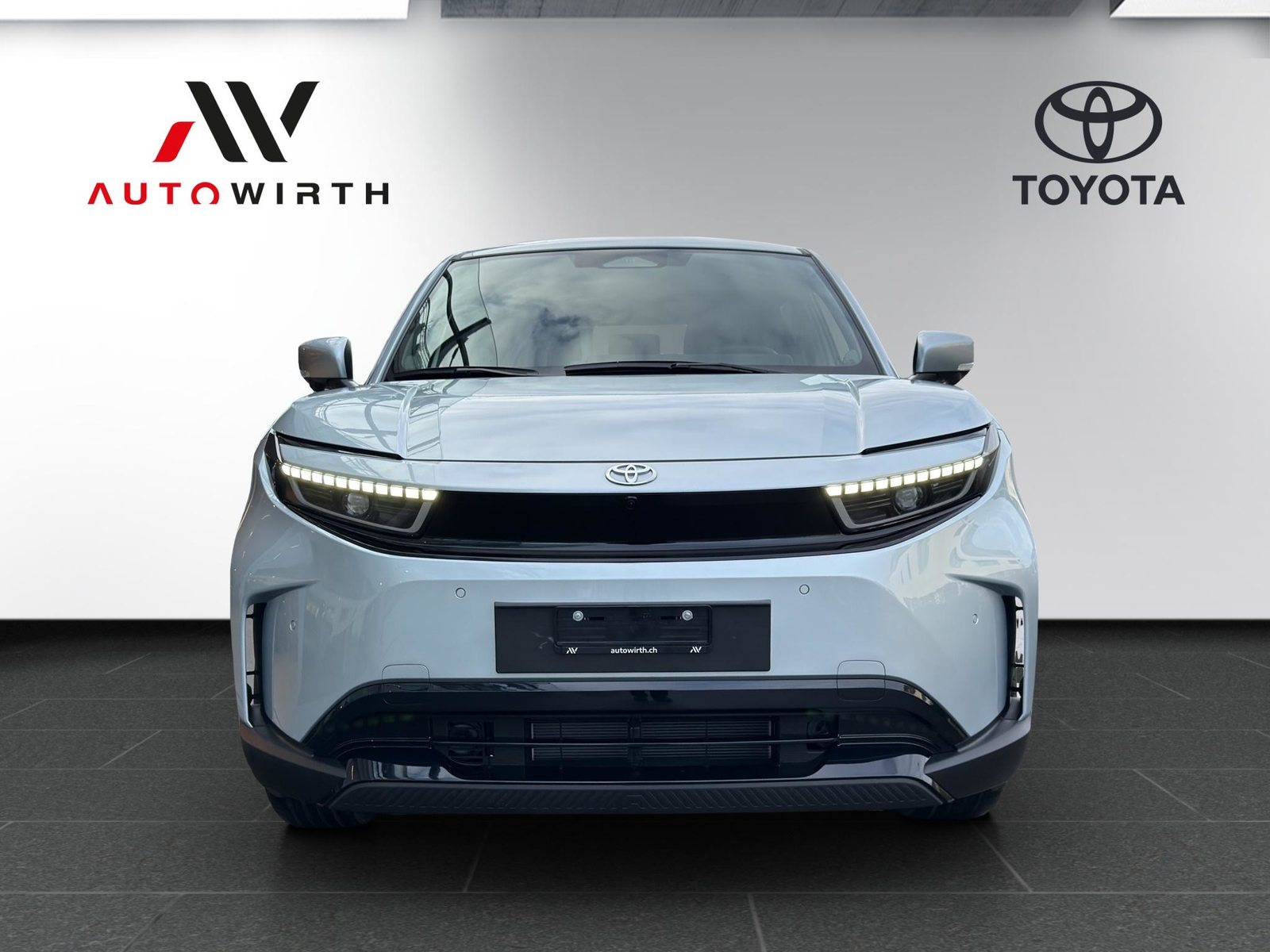 TOYOTA Urban Cruiser Premium AWD, Électrique, Voiture de démonstration, Automatique - 2