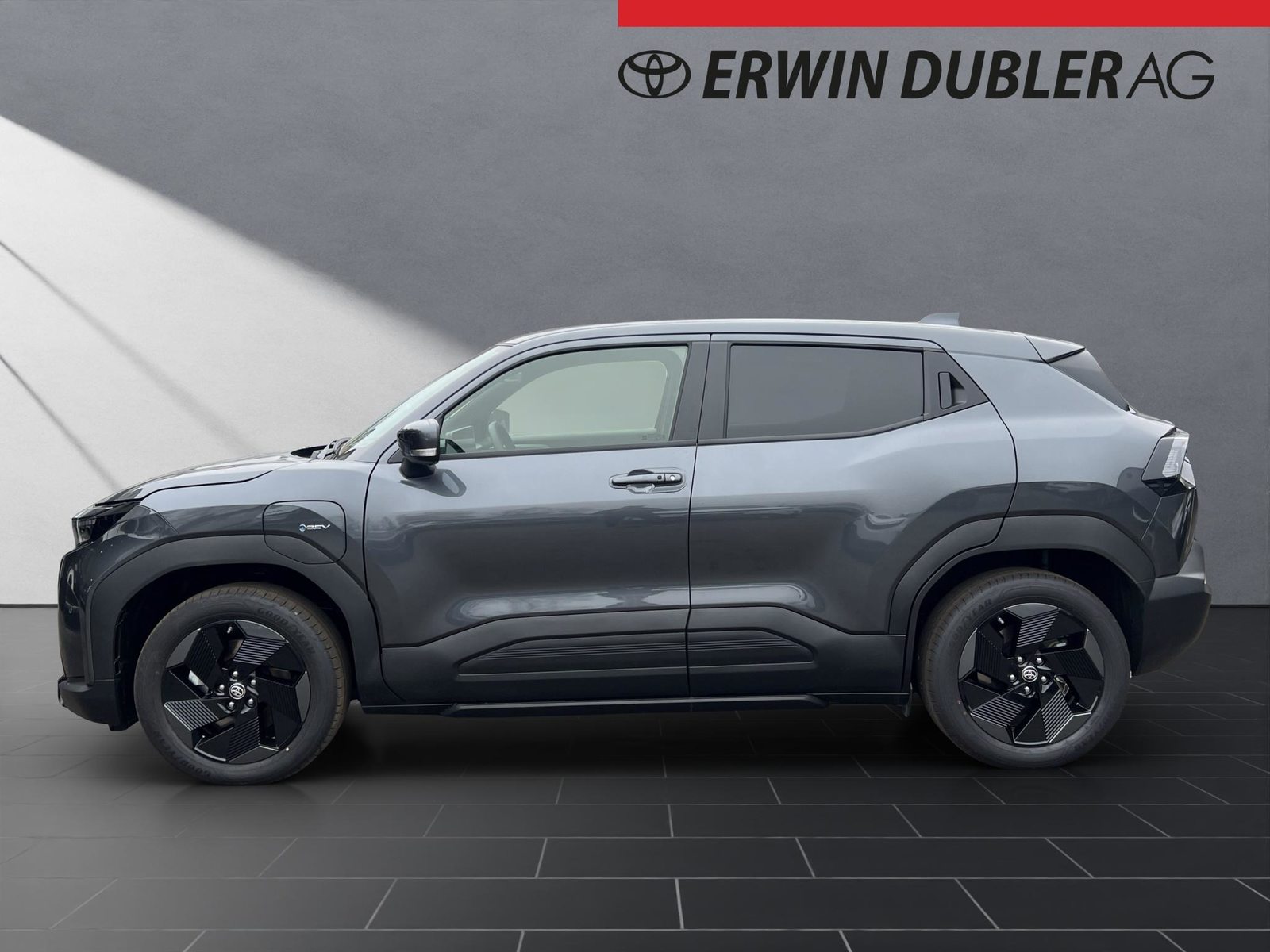 TOYOTA Urban Cruiser Trend, Electric, Ex-demonstrator, Automatic - 2