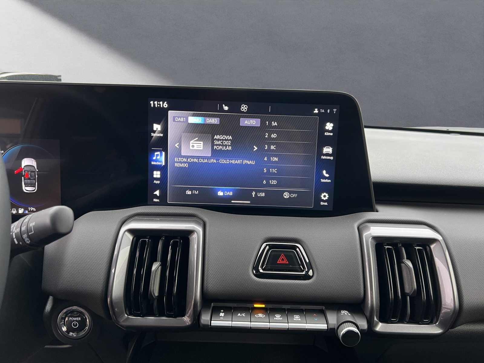 TOYOTA Urban Cruiser Trend, Electric, Ex-demonstrator, Automatic - 6