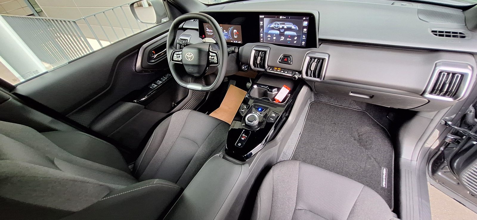TOYOTA Urban Cruiser Trend AWD, Elektro, Vorführwagen, Automatik - 7