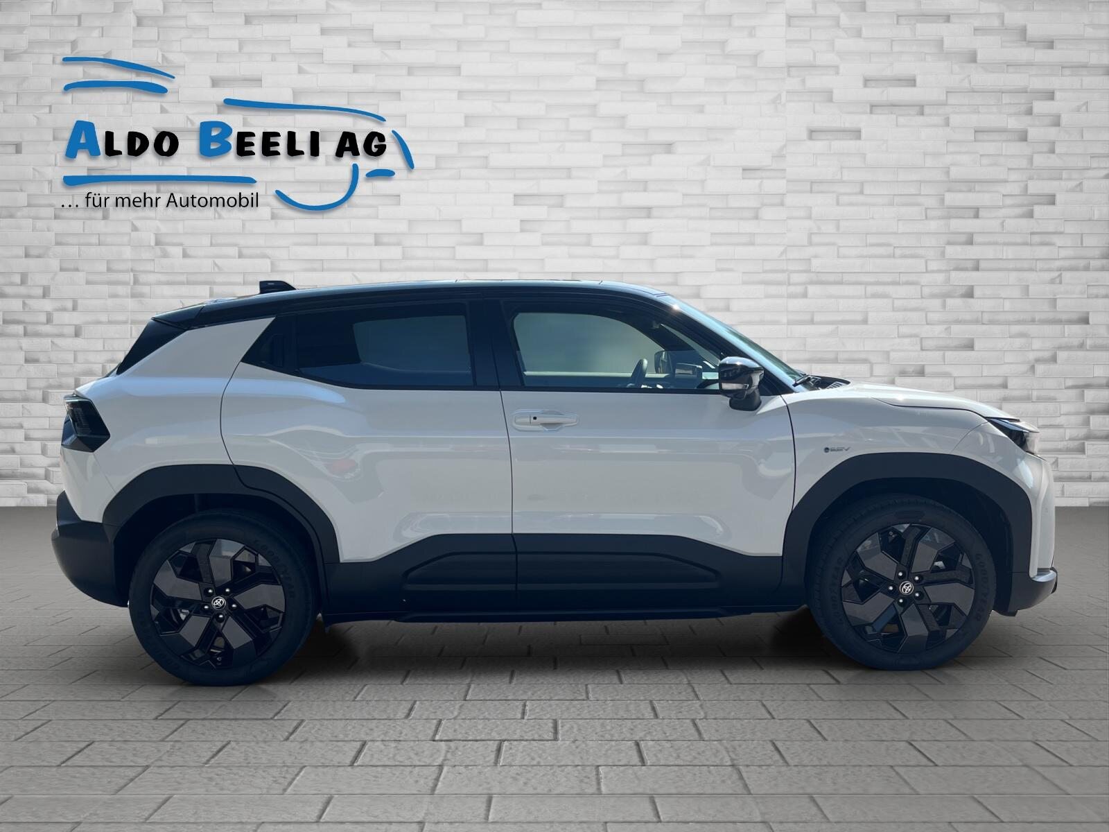 TOYOTA Urban Cruiser Premium AWD, Électrique, Voiture de démonstration, Automatique - 7