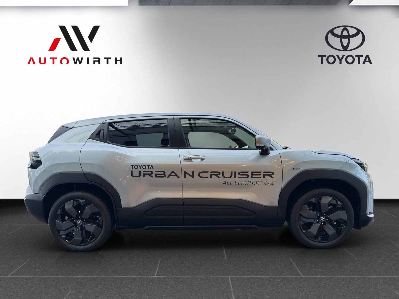TOYOTA Urban Cruiser Premium AWD, Électrique, Voiture nouvelle, Automatique - 4