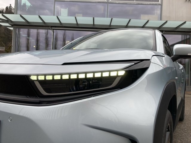 TOYOTA Urban Cruiser Trend AWD, Elektro, Neuwagen, Automat - 7