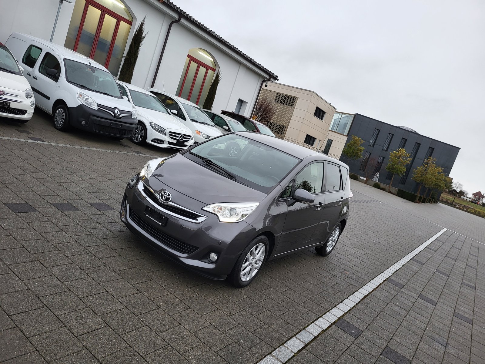 TOYOTA Verso-S 1.33 Linea Trend Multidrive S, Essence, Occasion / Utilisé, Automatique - 5