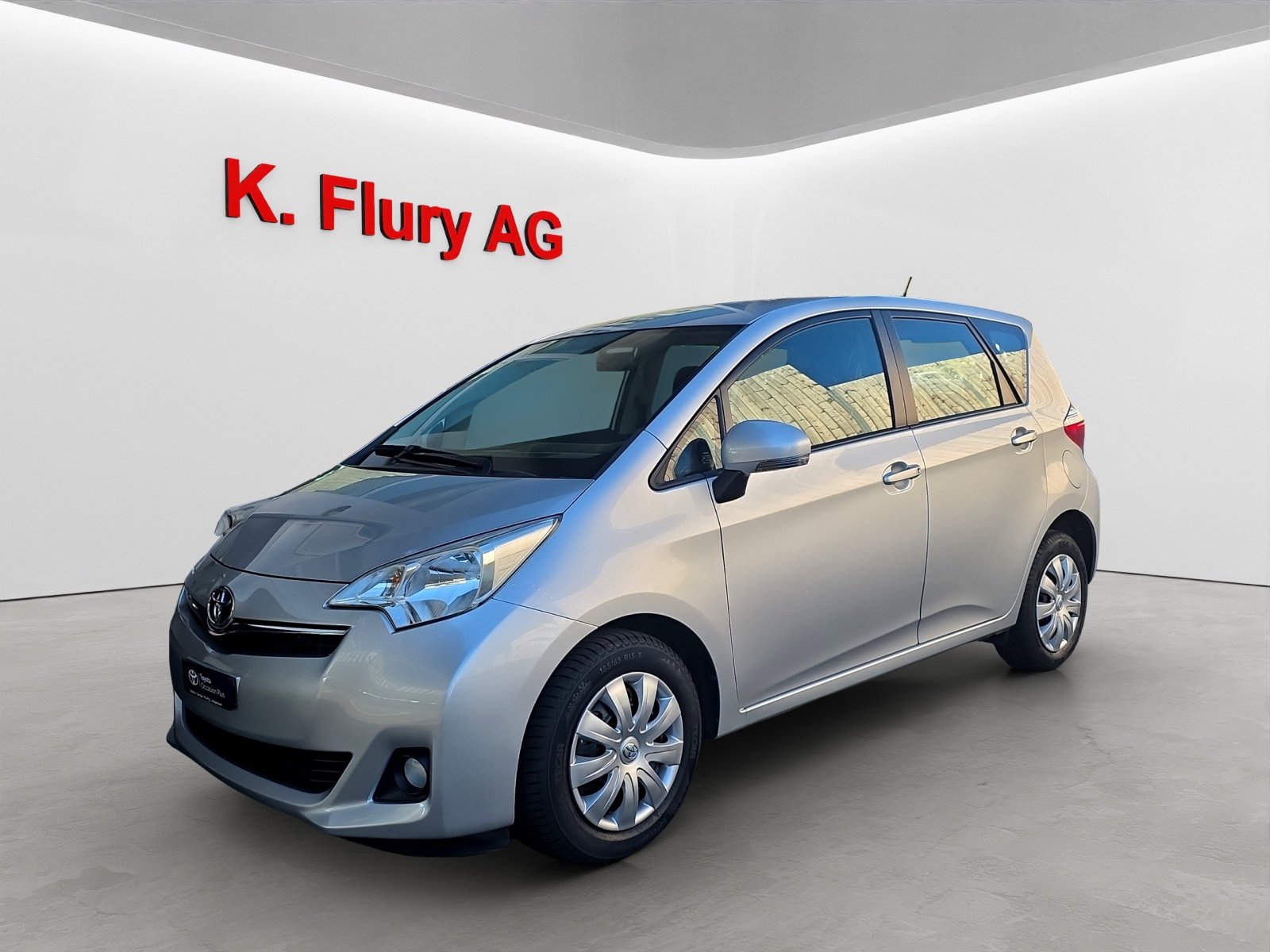 TOYOTA Verso-S 1.33 VVT-i Linea Luna MdS