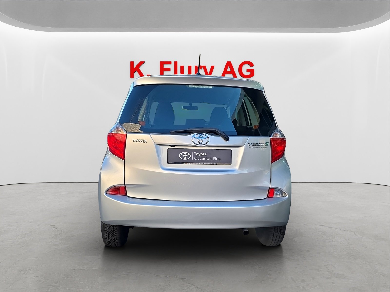 TOYOTA Verso-S 1.33 VVT-i Linea Luna MdS, Petrol, Second hand / Used, Automatic - 4