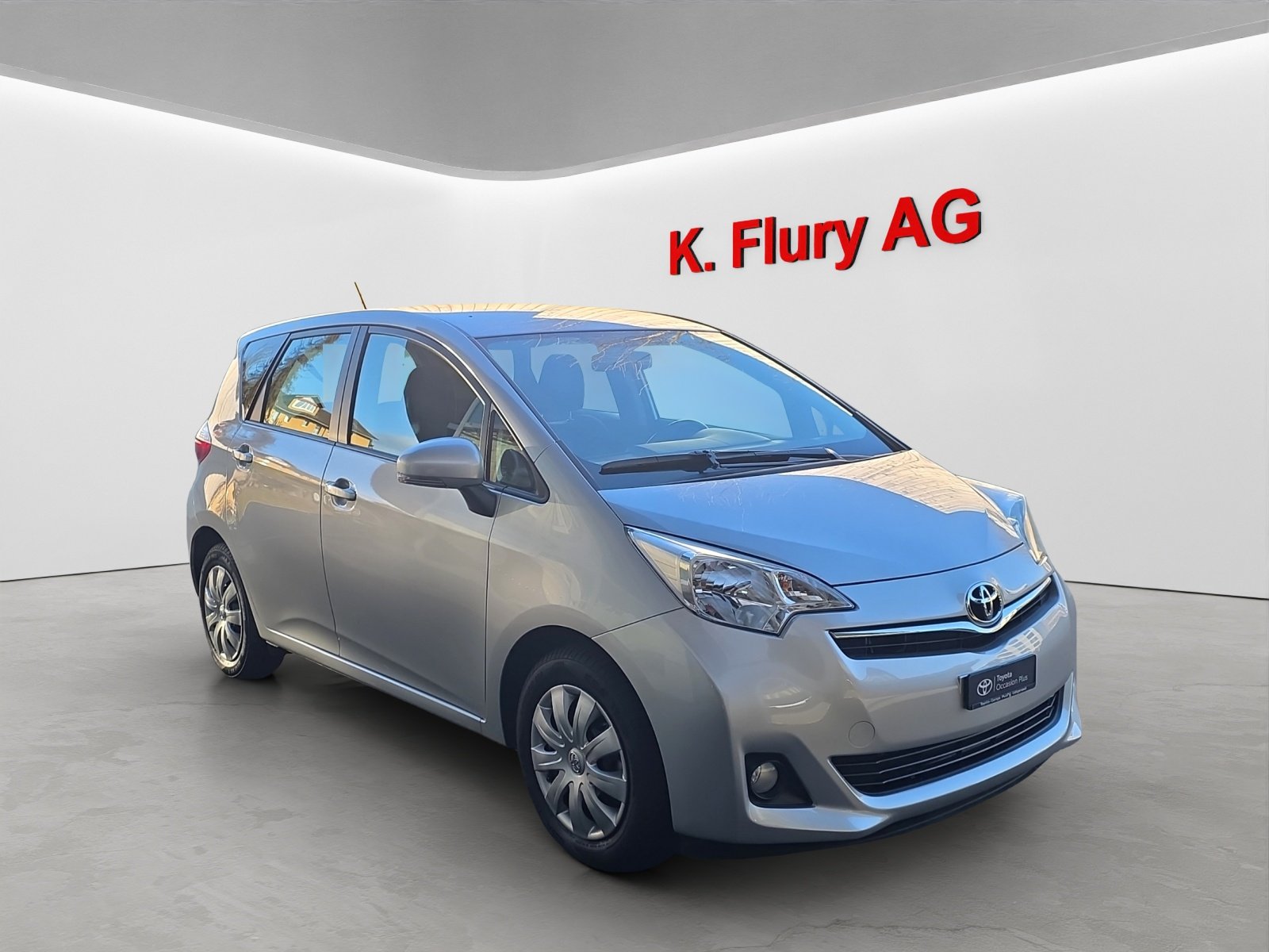 TOYOTA Verso-S 1.33 VVT-i Linea Luna MdS, Petrol, Second hand / Used, Automatic - 7