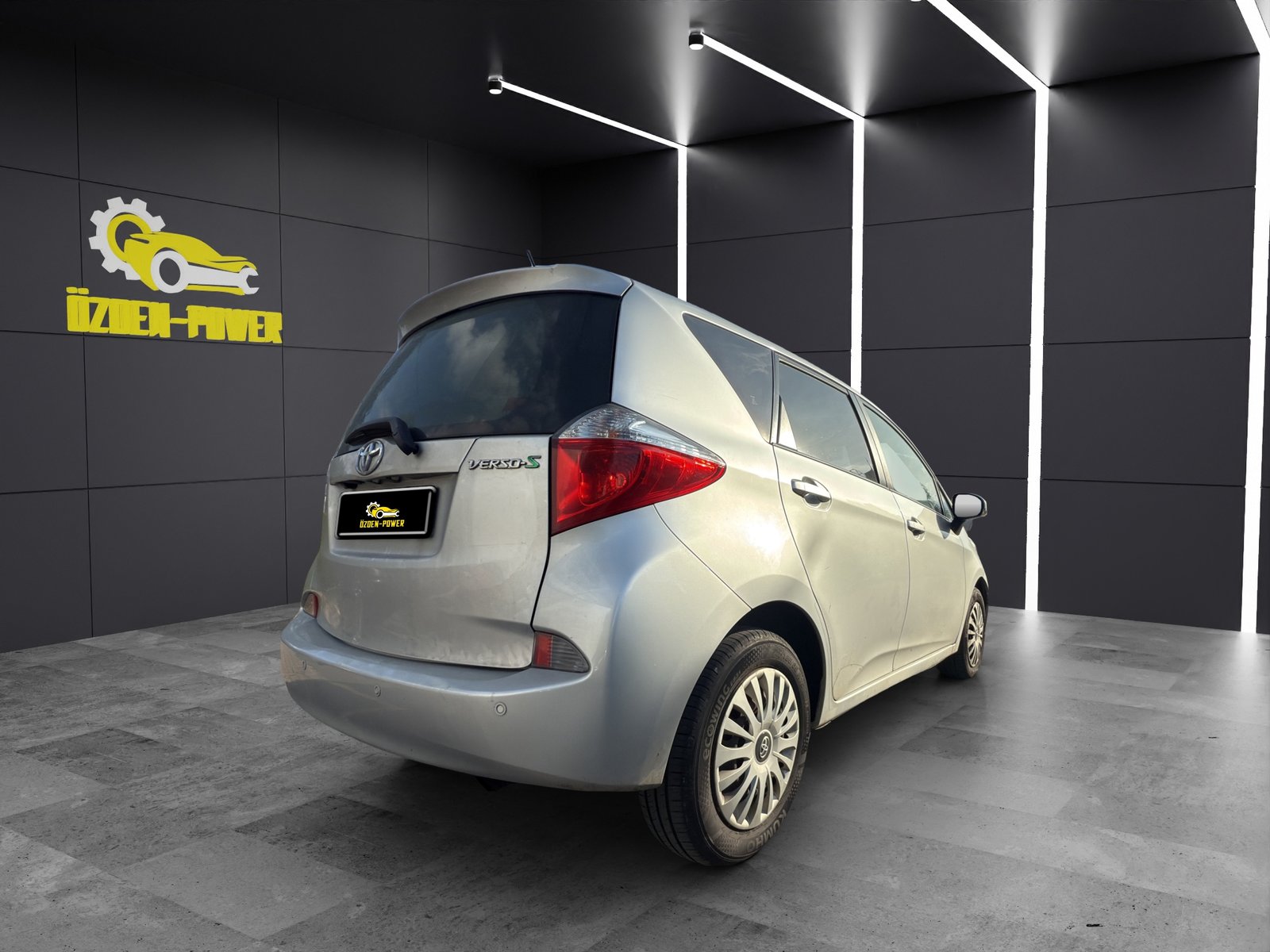 TOYOTA Verso-S 1.33 Linea Sol Multidrive S, Benzin, Occasion / Gebraucht, Automatik - 6