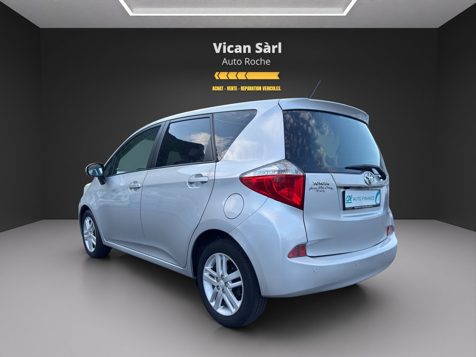 TOYOTA Verso-S 1.33 Linea Luna Multidrive S, Essence, Occasion / Utilisé, Automatique - 7