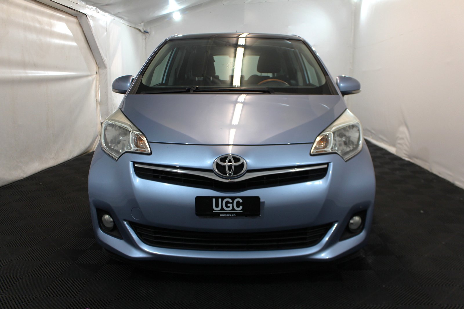 TOYOTA Verso-S 1.4 D-4D Linea Sol, Diesel, Second hand / Used, Manual - 2