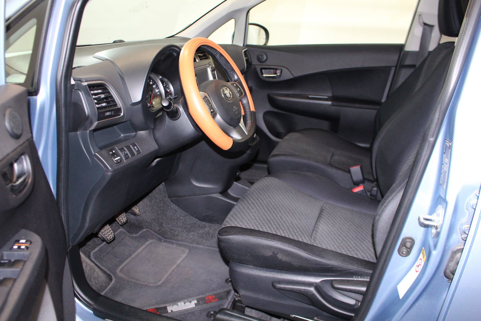 TOYOTA Verso-S 1.4 D-4D Linea Sol, Diesel, Second hand / Used, Manual - 7