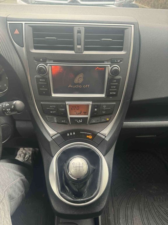TOYOTA VERSO-S 1.33 VVT-i Linea Sol, Petrol, Second hand / Used, Manual - 6