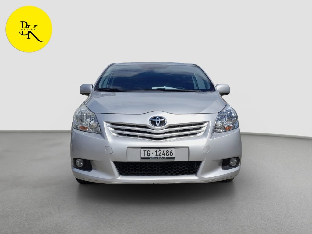 TOYOTA VERSO 2.2 D-CAT Sol 7P