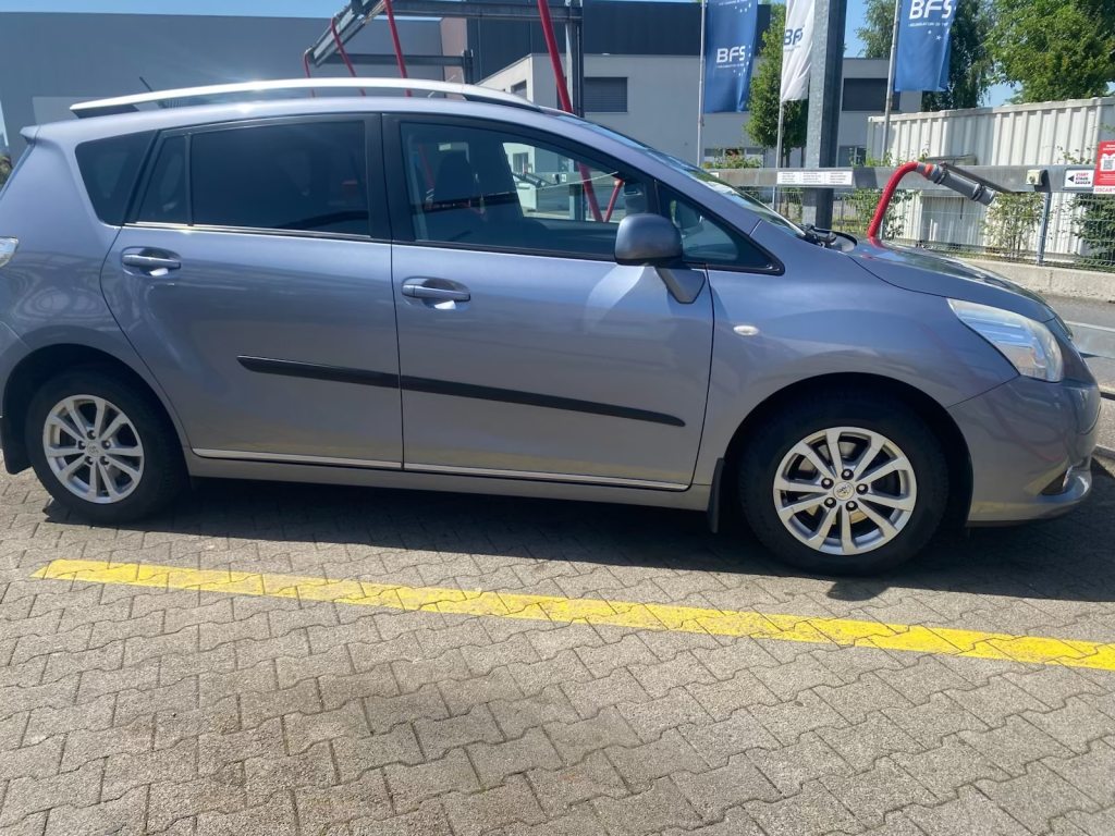 TOYOTA VERSO 1.8 VVT-i Luna Easy 7P, Petrol, Second hand / Used, Manual - 2