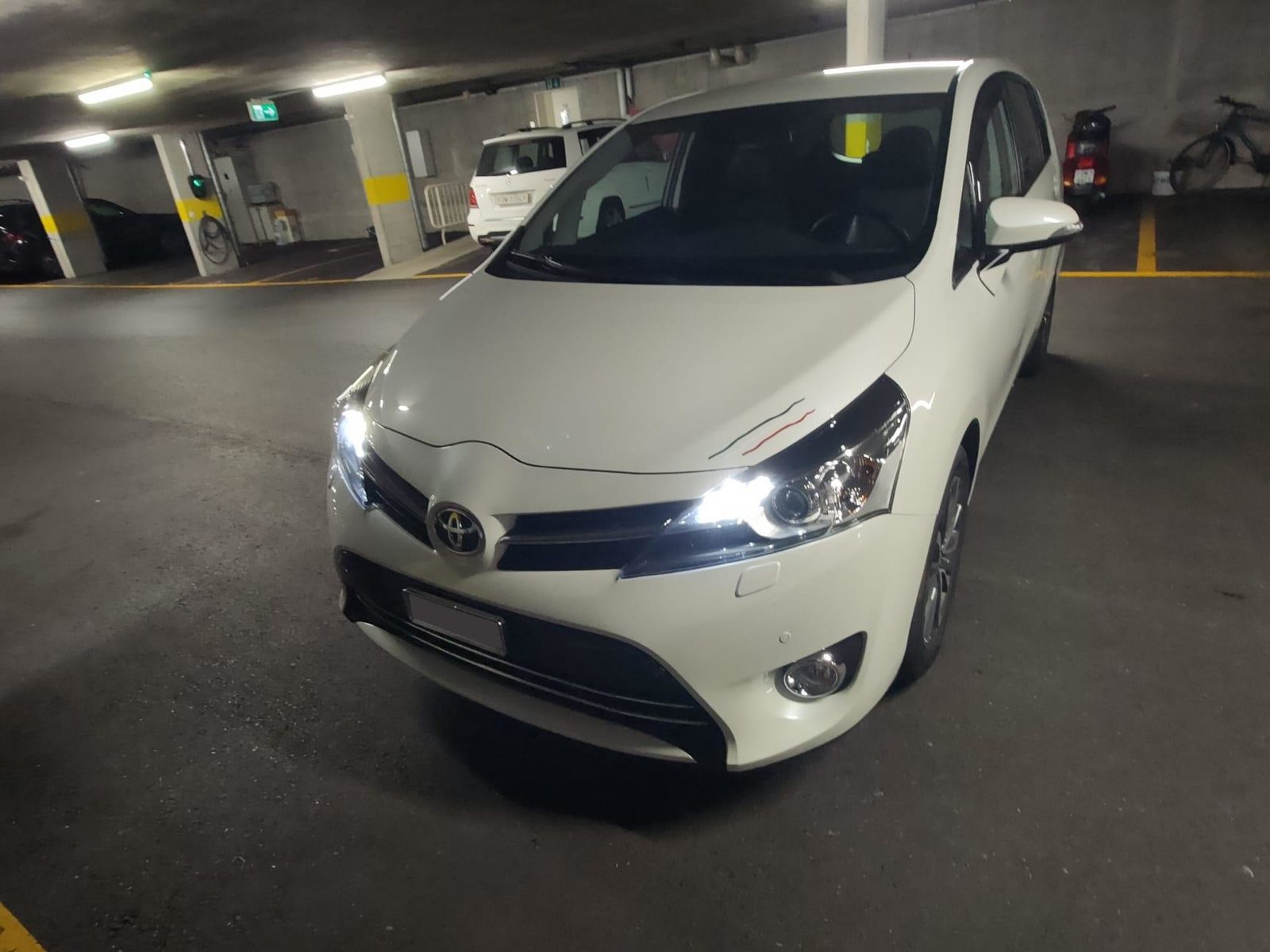 TOYOTA Verso 1.8 VVT-i Sol MiD 7P, Essence, Occasion / Utilisé, Automatique - 2