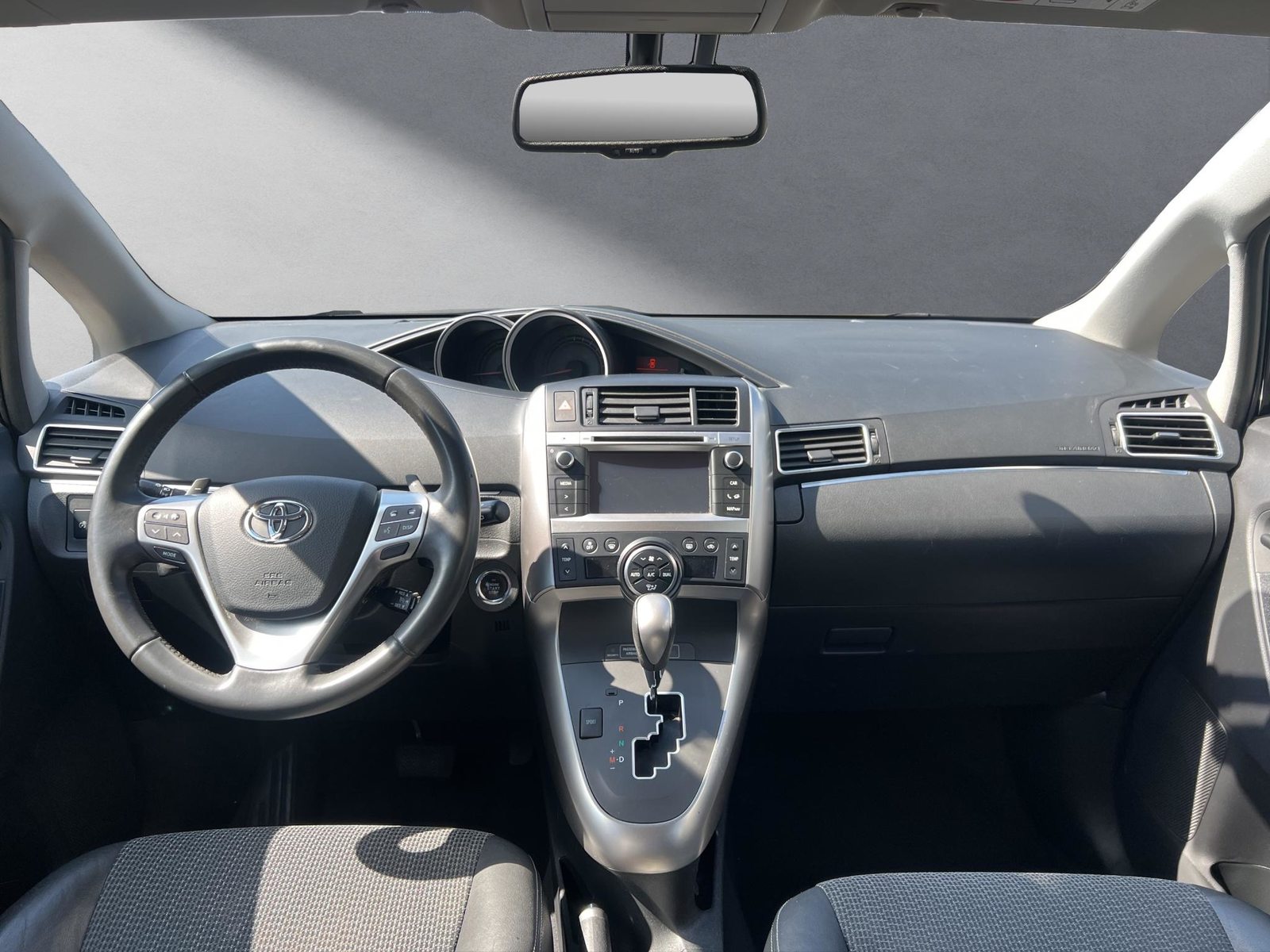 TOYOTA Verso 1.8 VVT-i Sol MiD 7P, Benzin, Occasion / Gebraucht, Automatik - 4