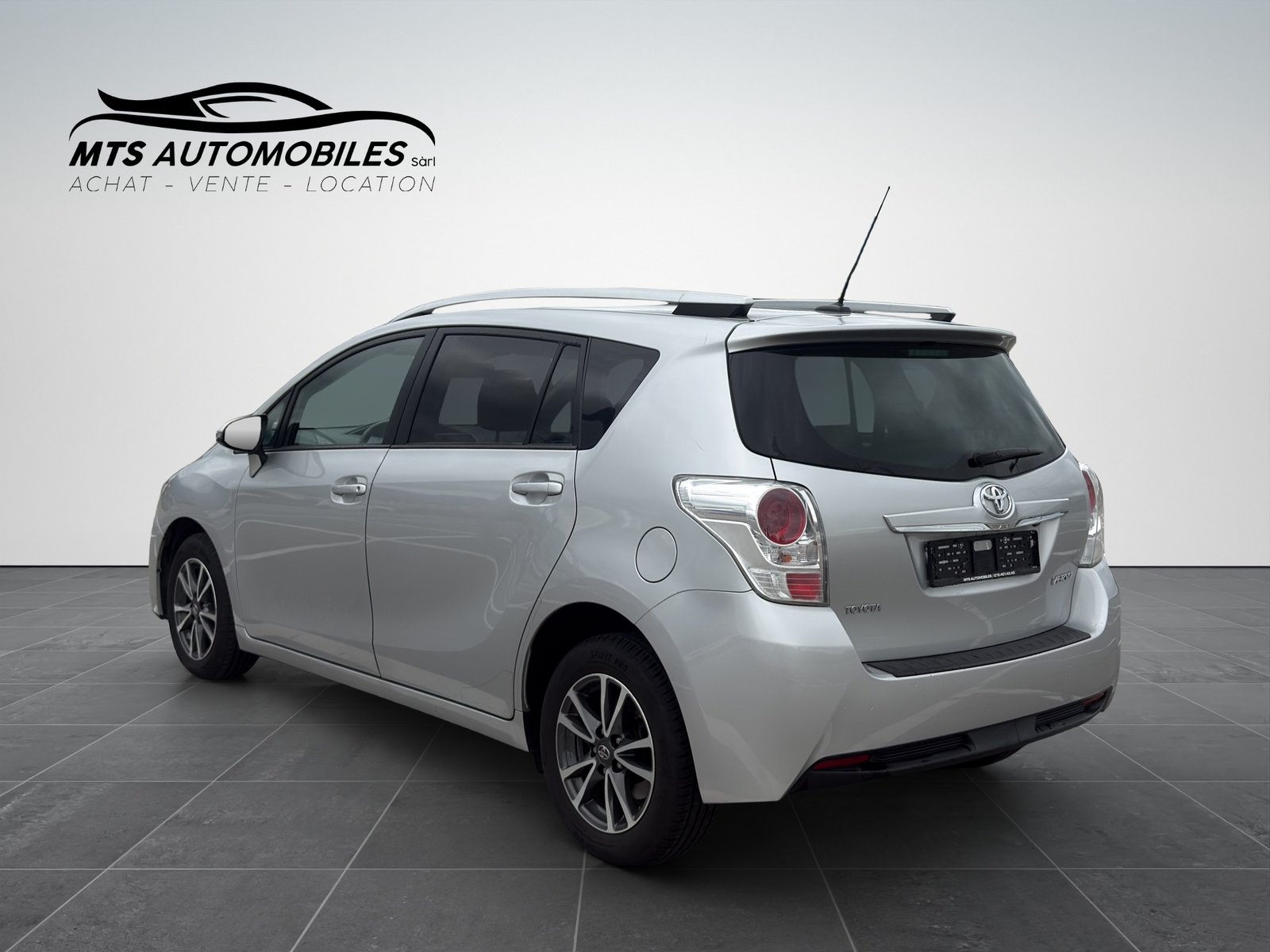 TOYOTA Verso 1.8 Trend, Benzin, Occasion / Gebraucht, Handschaltung - 3