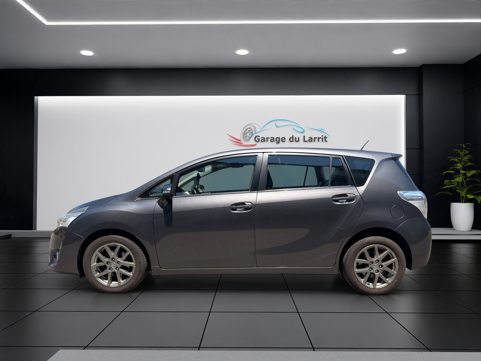 TOYOTA Verso 1.8 Sol Multidrive S, Benzin, Occasion / Gebraucht, Automatik - 2