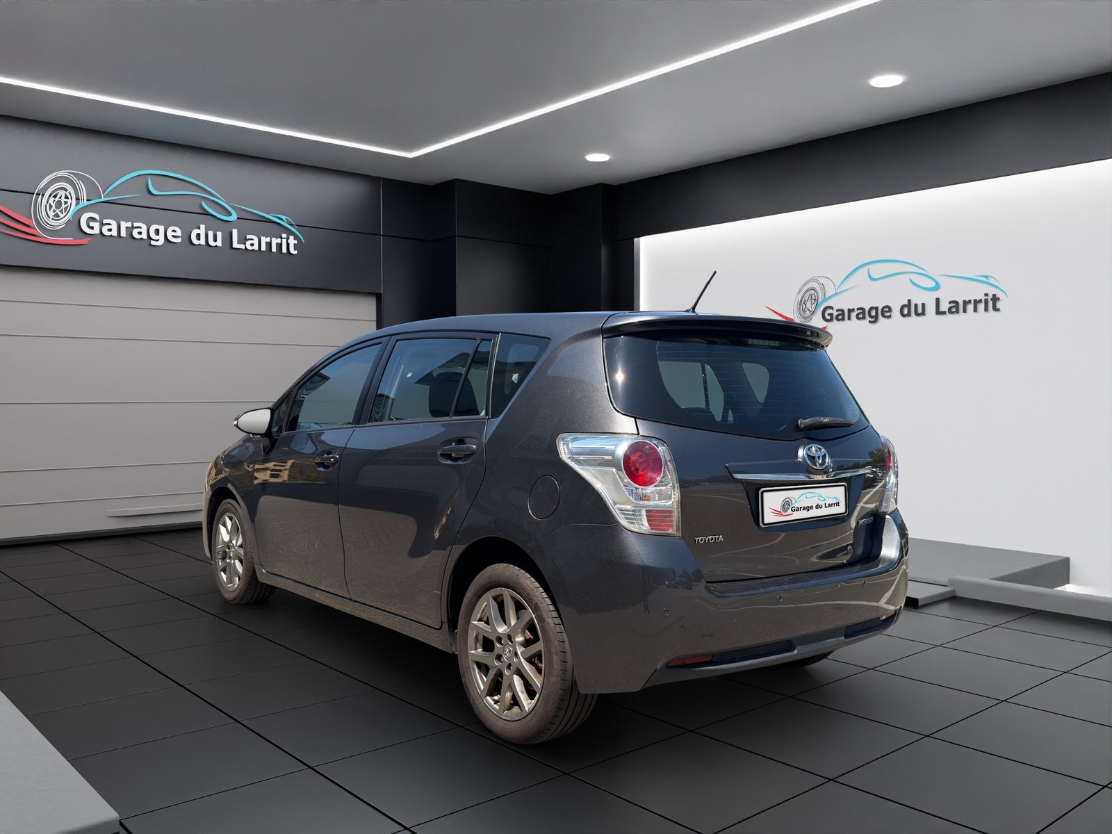 TOYOTA Verso 1.8 Sol Multidrive S, Benzin, Occasion / Gebraucht, Automatik - 3