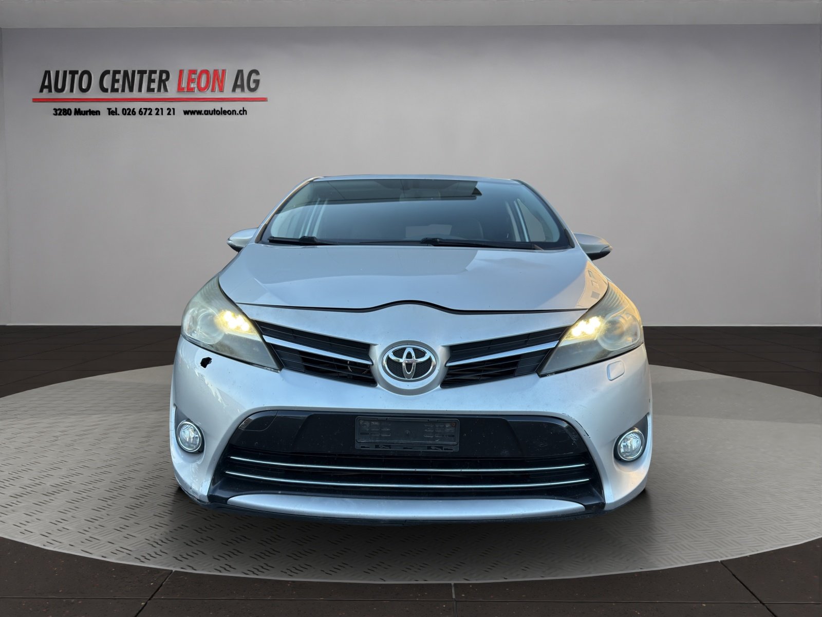 TOYOTA Verso 2.0 D-4D Luna
