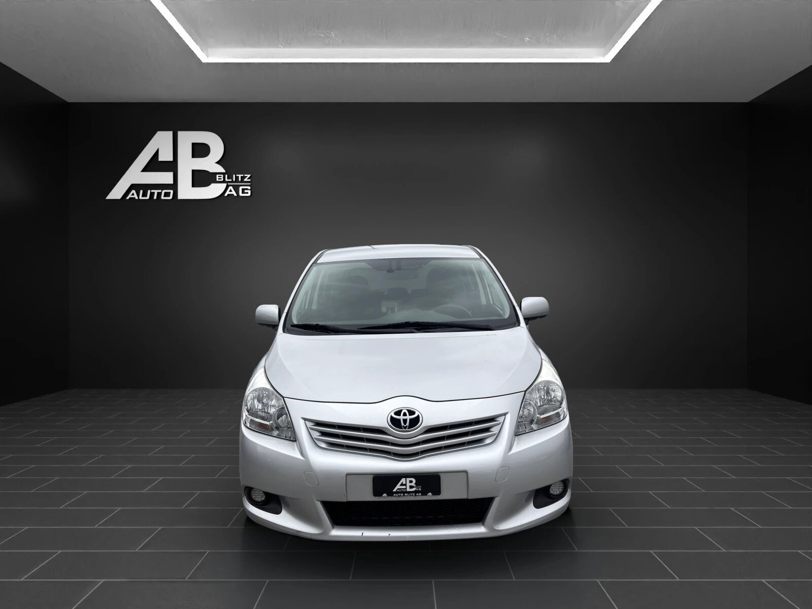 TOYOTA Verso 1.8 Linea Sol Multidrive * 7-Plätzer *
