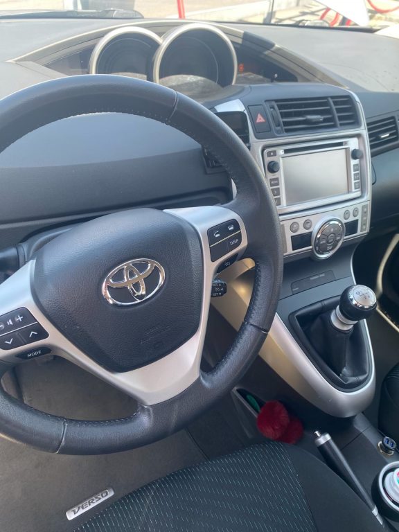 TOYOTA VERSO 1.8 VVT-i Luna Easy 7P, Petrol, Second hand / Used, Manual - 7