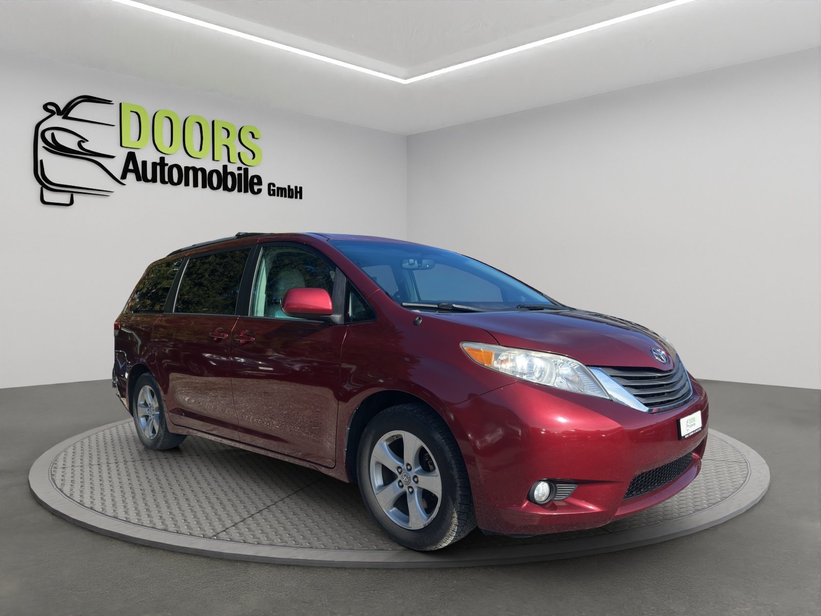 TOYOTA XLE Sienna AWD