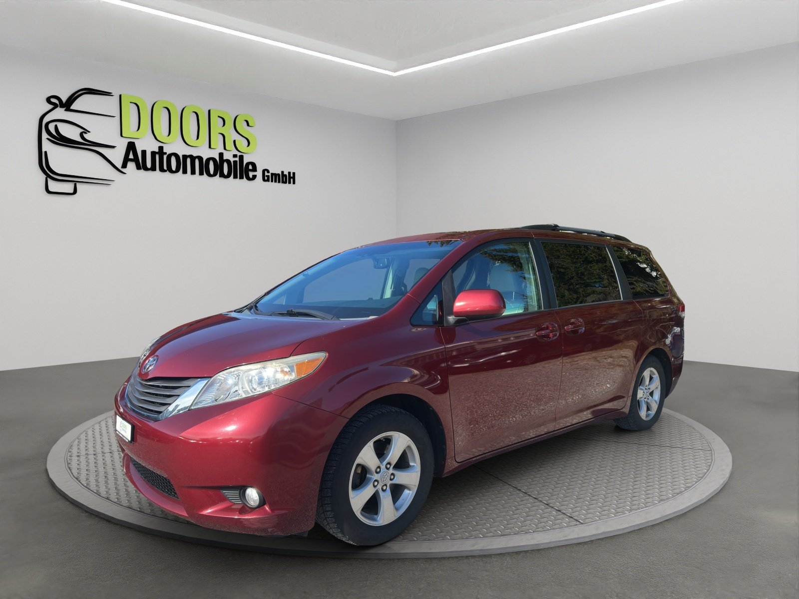 TOYOTA XLE Sienna AWD, Essence, Occasion / Utilisé, Automatique - 2